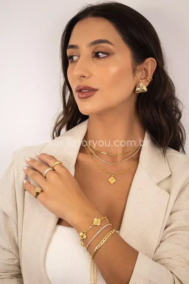 Anel Ávila Cravejado