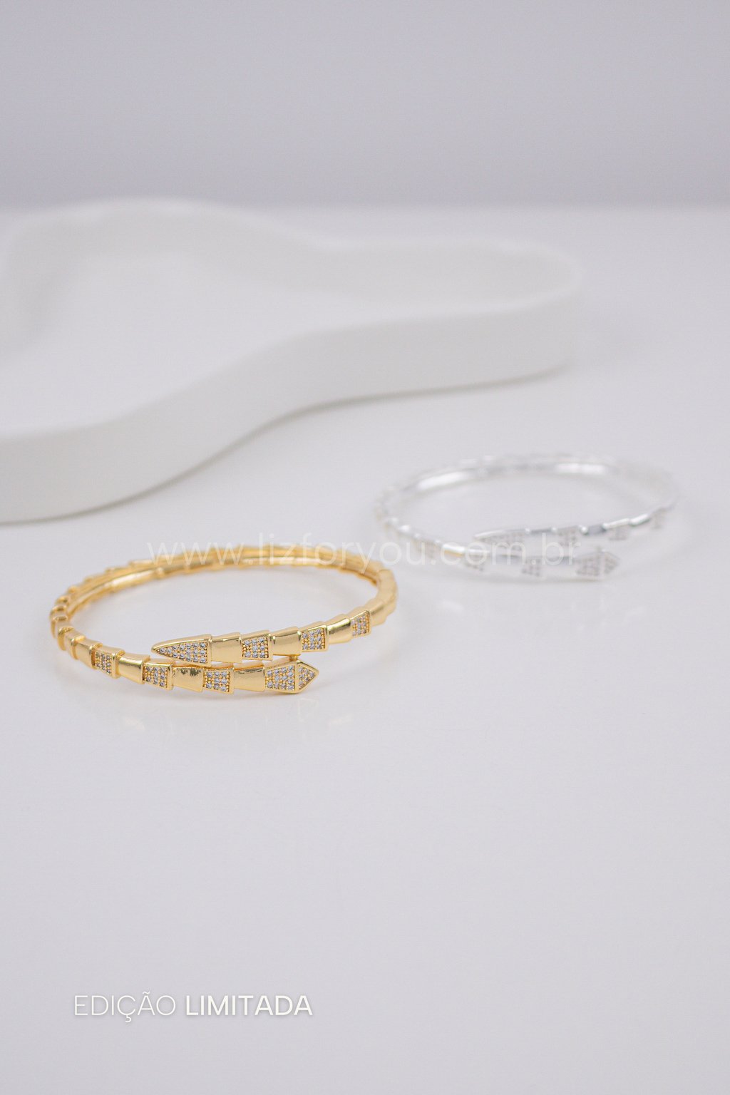 Bracelete Cobra Cravejado 