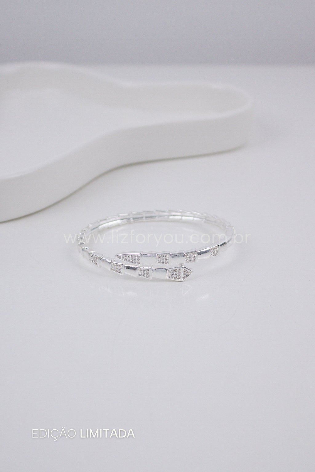 Bracelete Cobra Cravejado 