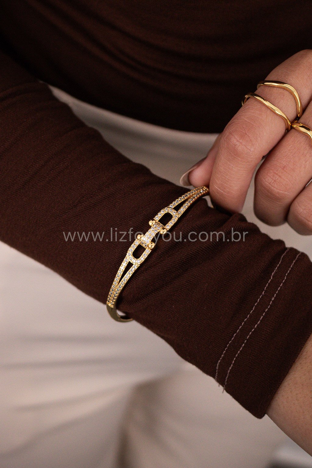 Bracelete H Cravejado