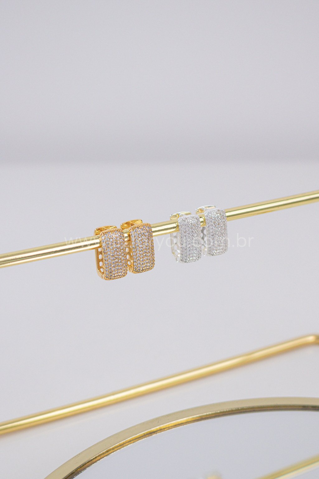 Brinco Argola Jasmine Cravejado
