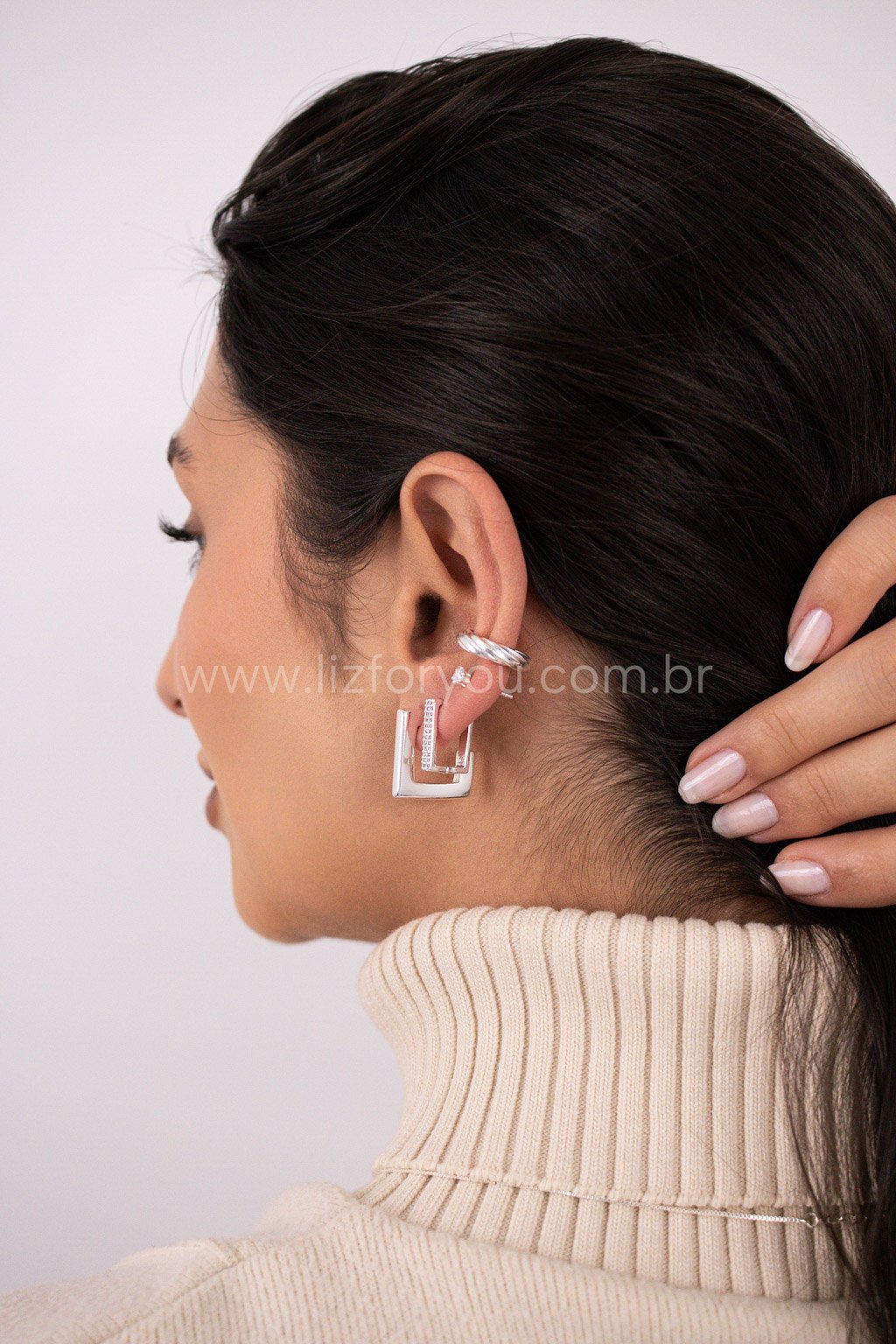 Brinco Argola Quadrada Bruna