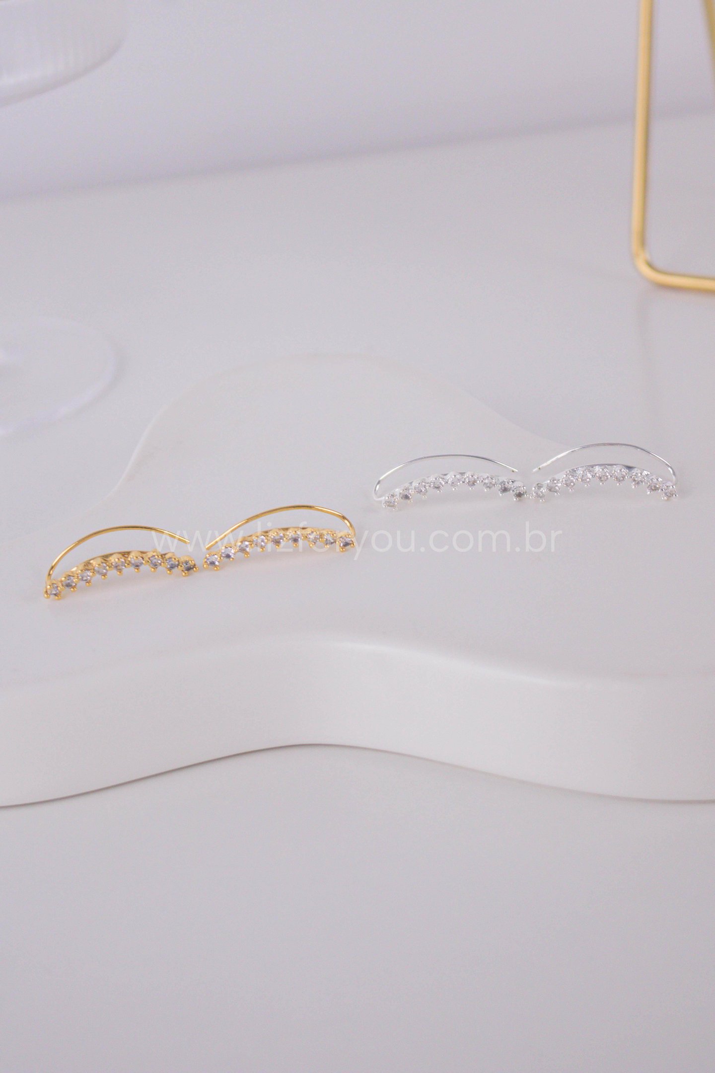 Brinco Ear Cuff Zircônias