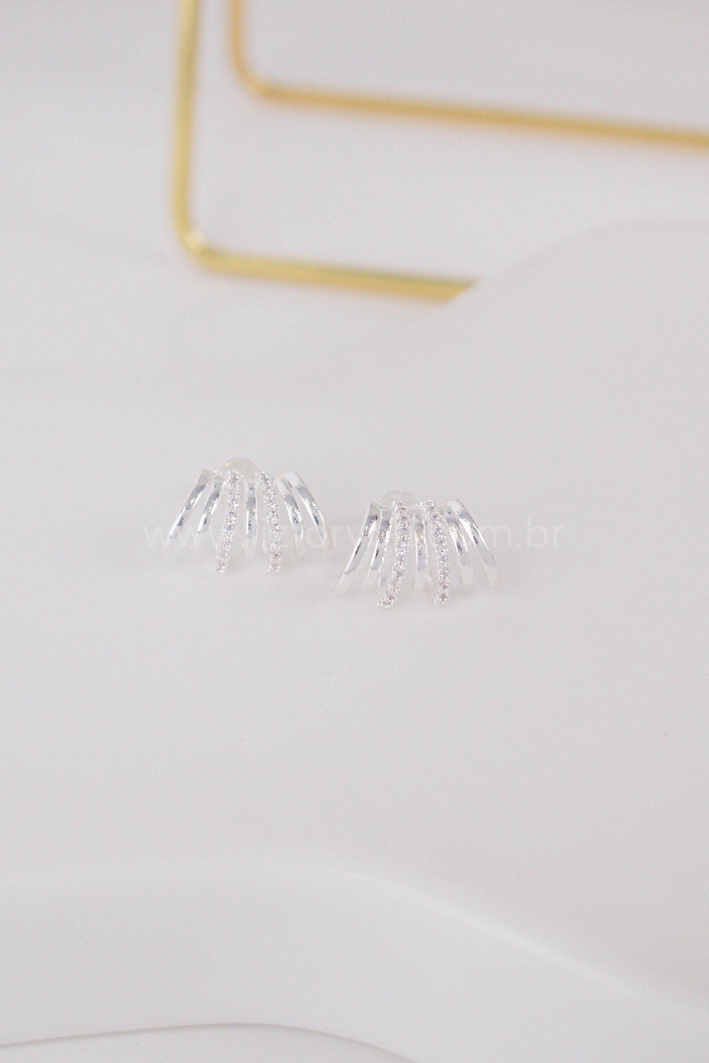 Brinco Ear Hook Bailey