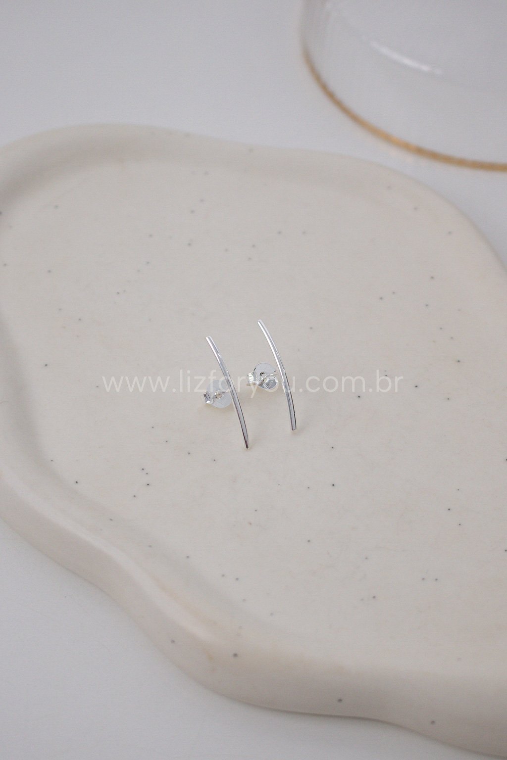 Brinco Ear Hook Line