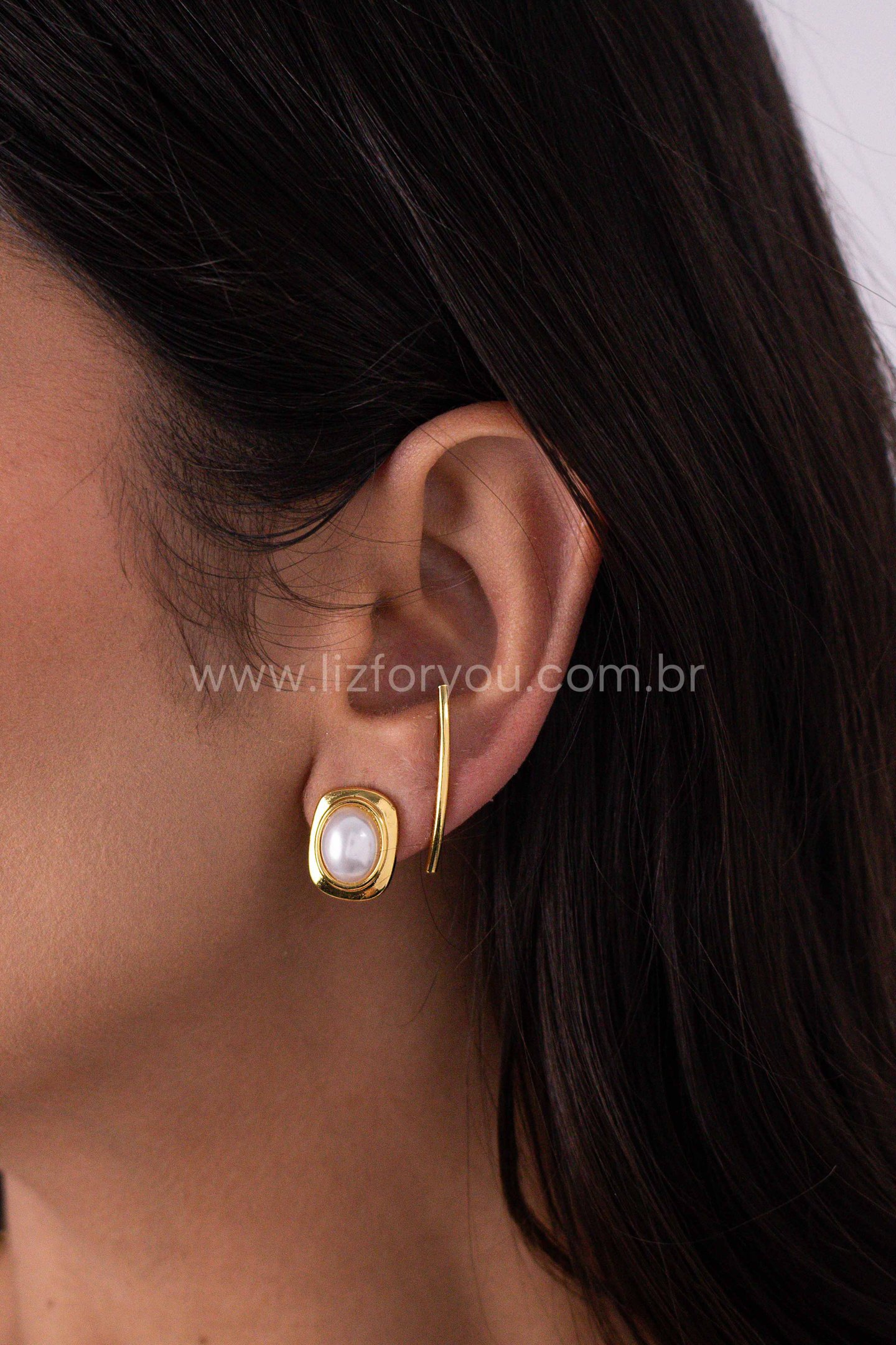 Brinco Ear Hook Line
