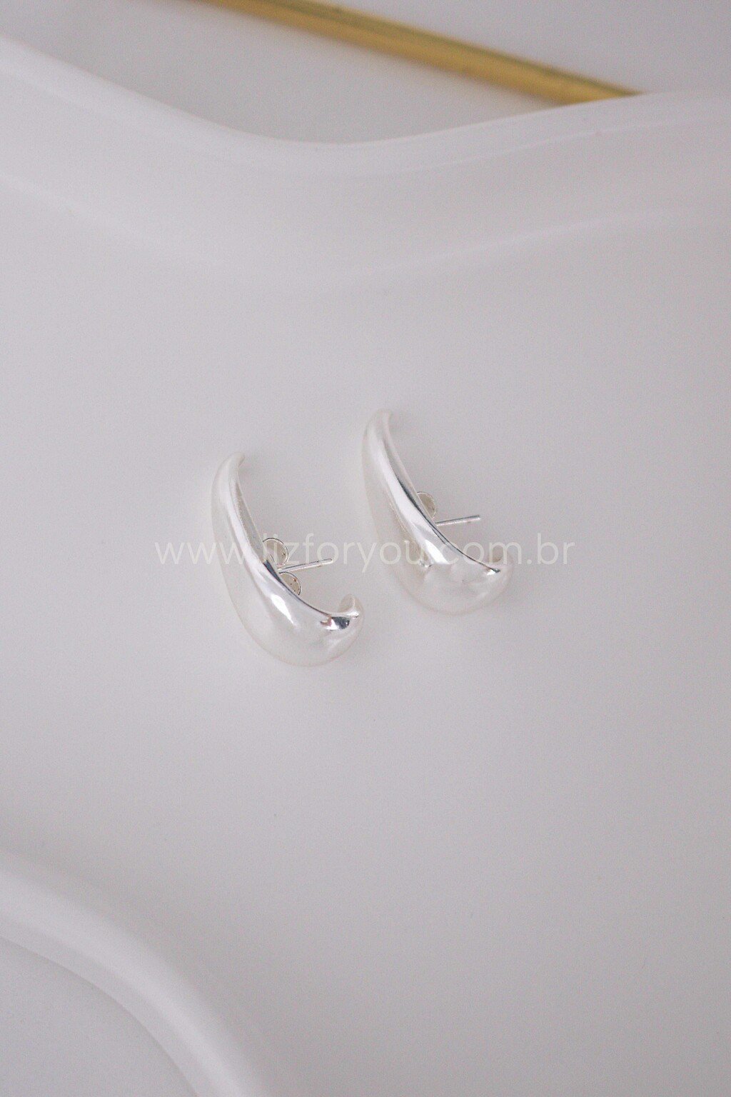 Brinco Ear Hook Mirror