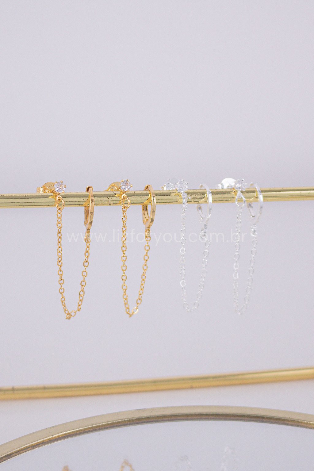 Brinco Ear Line Ponto de Luz