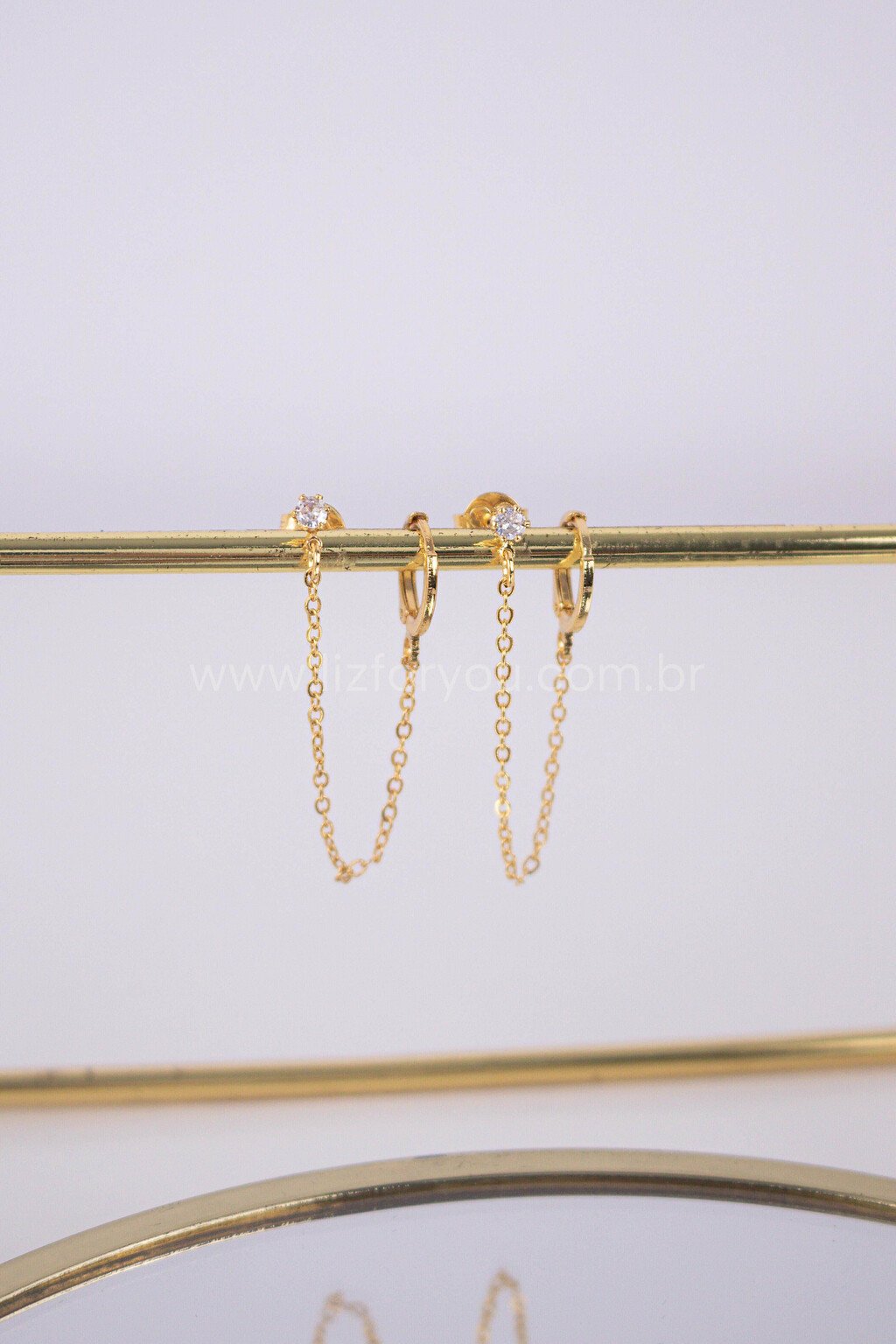 Brinco Ear Line Ponto de Luz