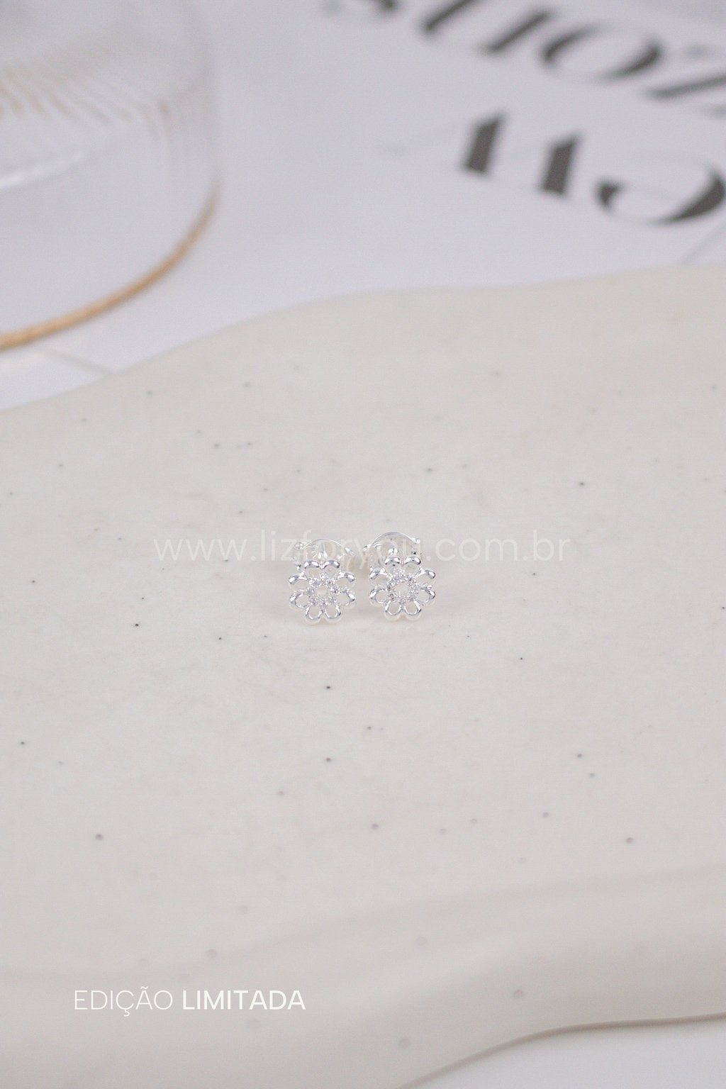 Brinco Flor Lia