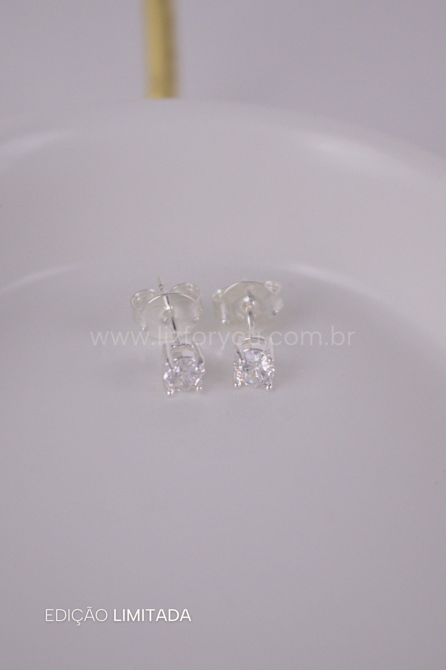 Brinco Ponto de Luz Mary