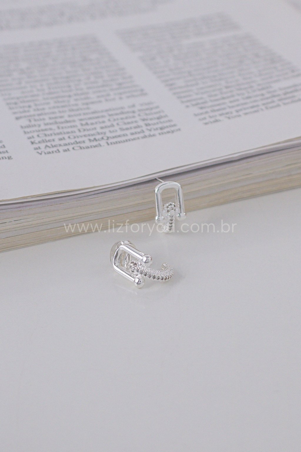 Brinco Tiff Cravejado
