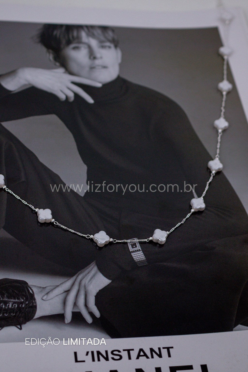 Choker Trevo Madre Pérola Lia