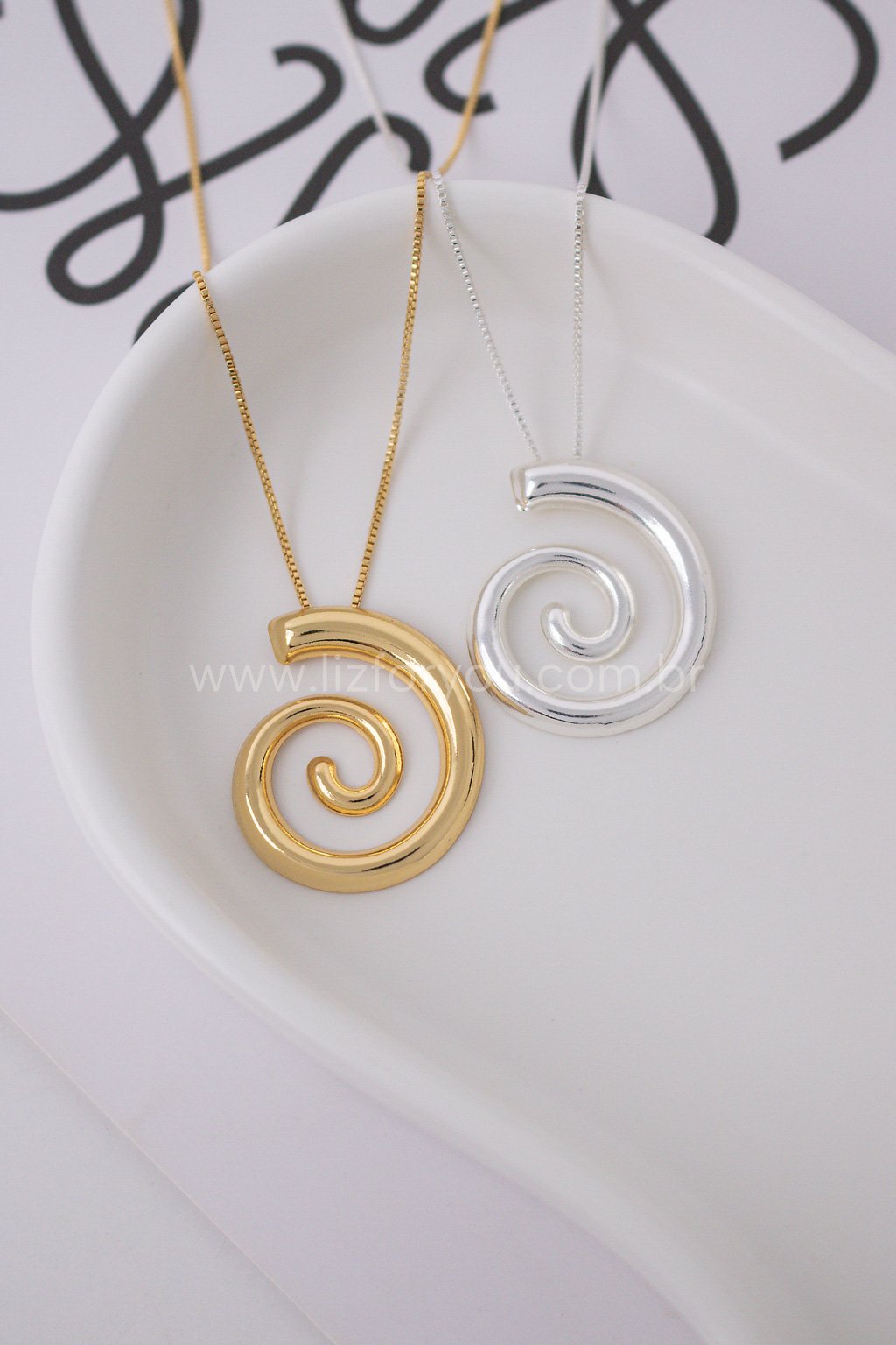 Colar Bold Espiral