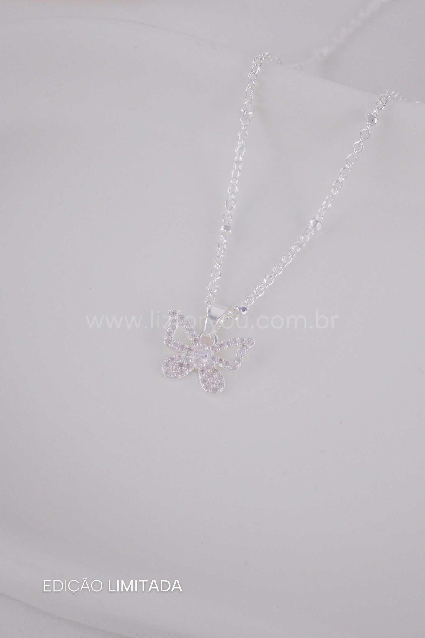 Colar Borboleta Anna