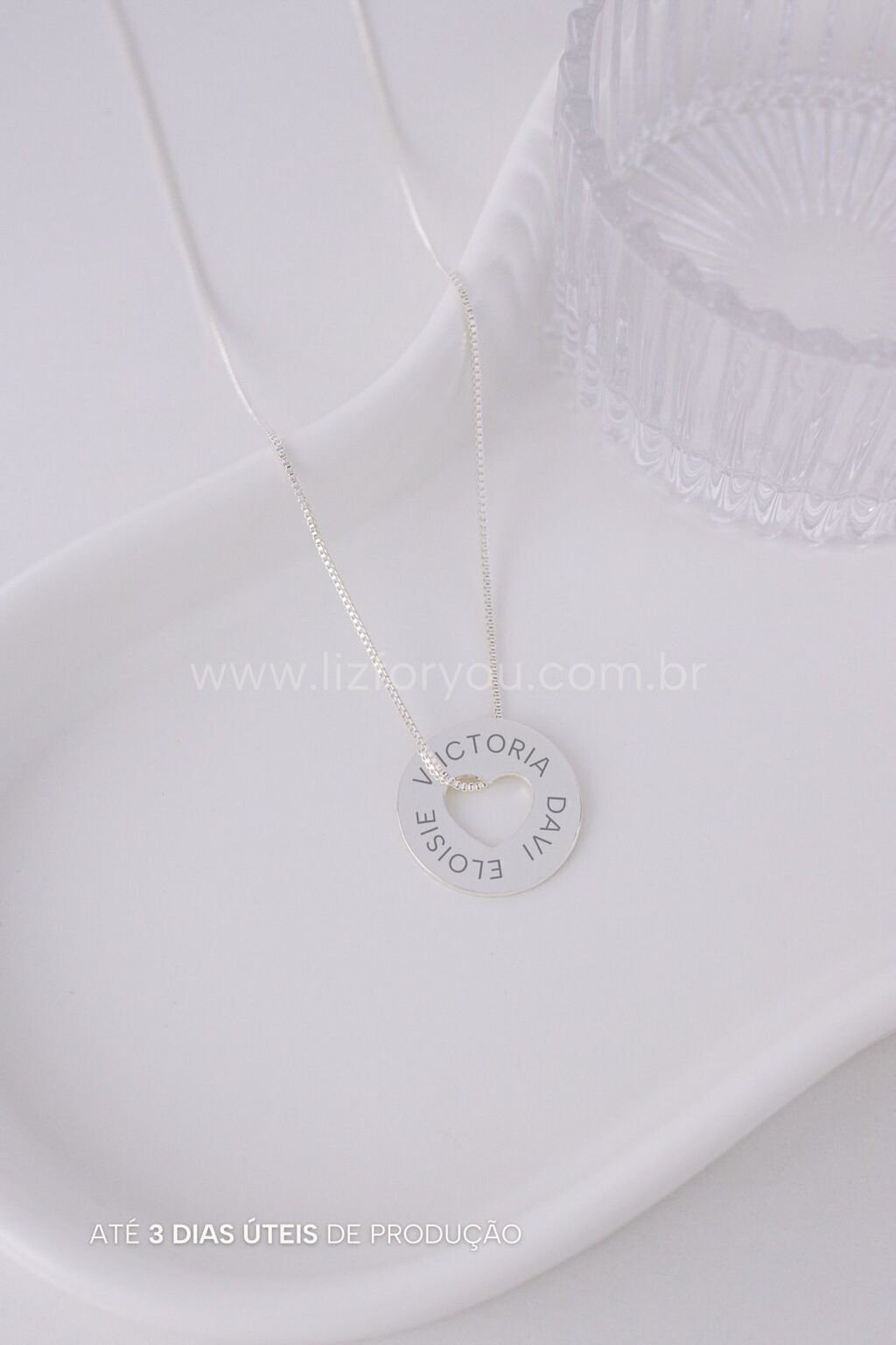 Colar Coração Vazado Personalizável