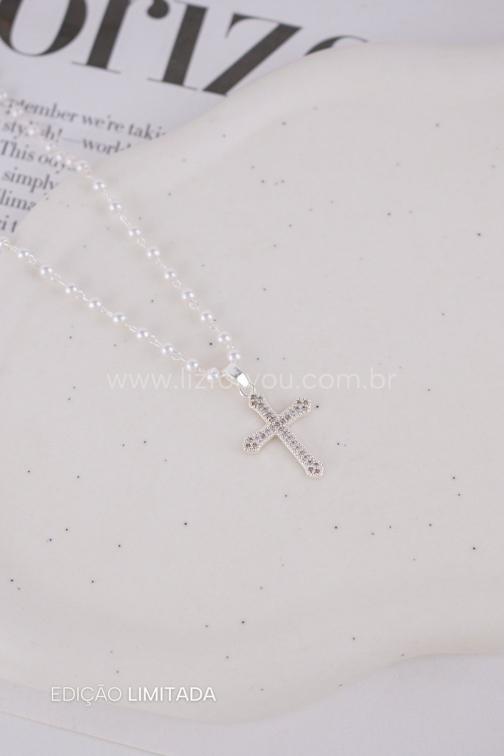 Colar Crucifixo Cravejado 