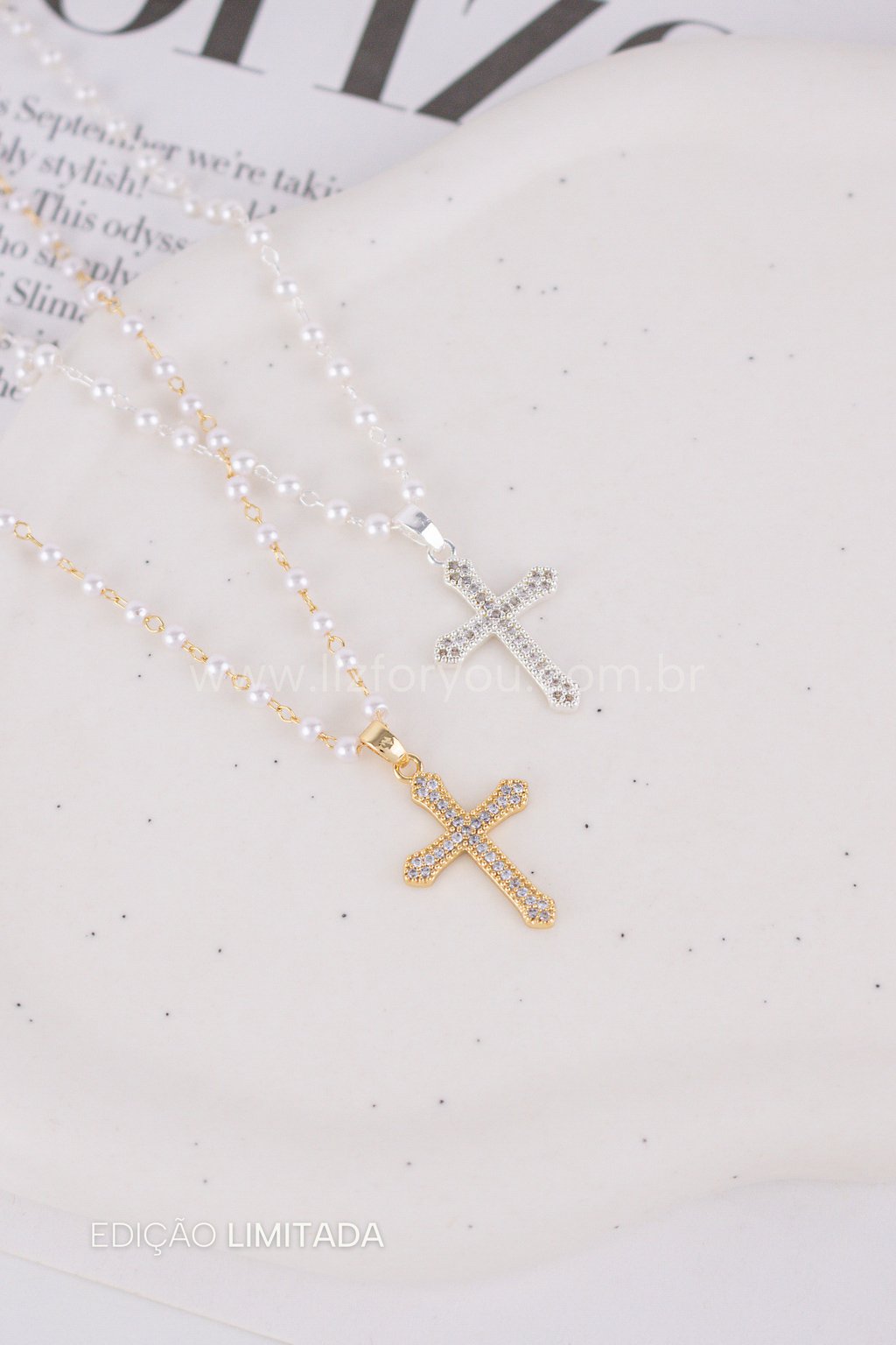 Colar Crucifixo Cravejado 