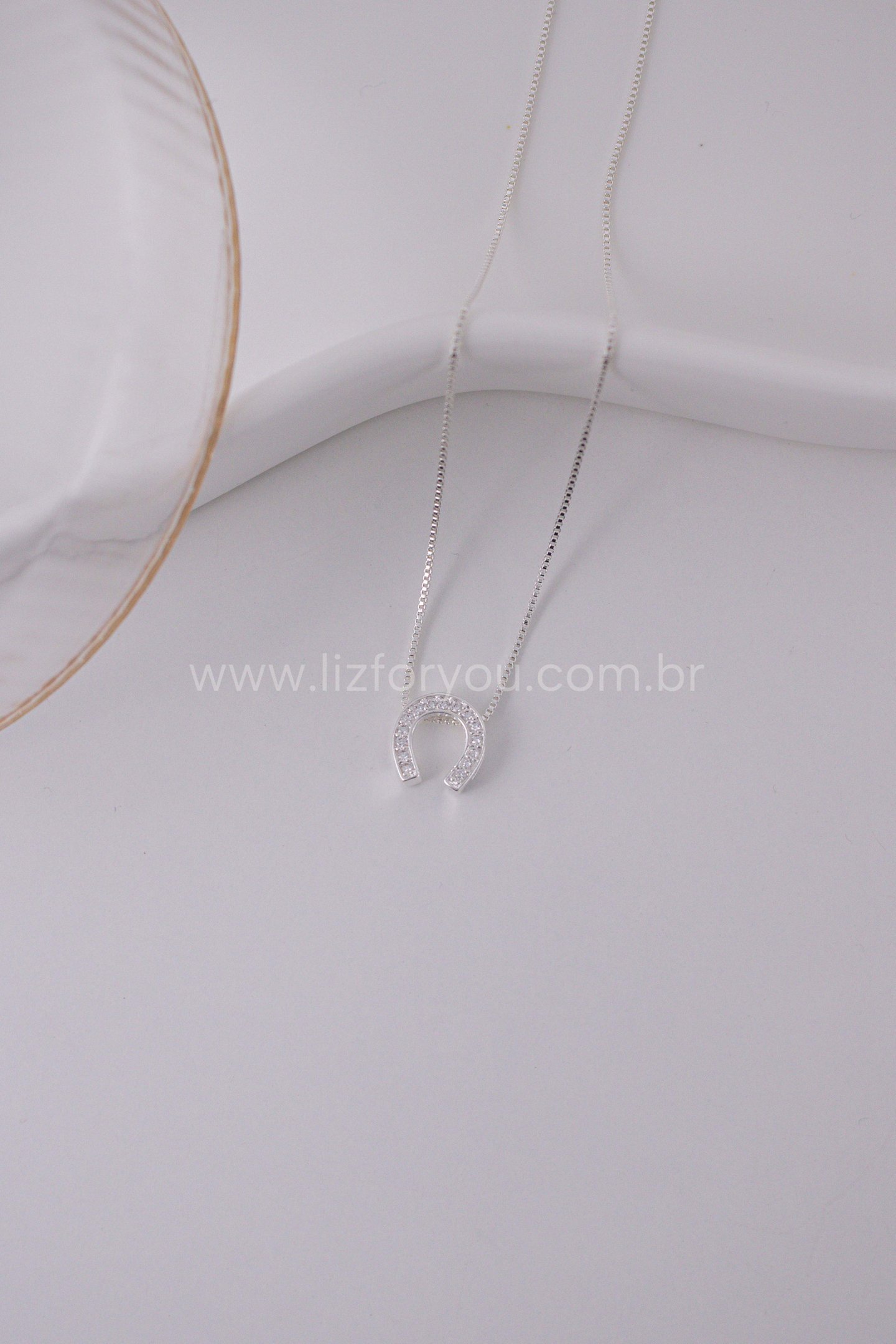 Colar Ferradura Shine