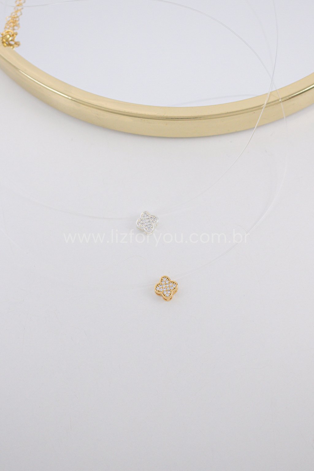 Colar Nylon Trevo Cravejado