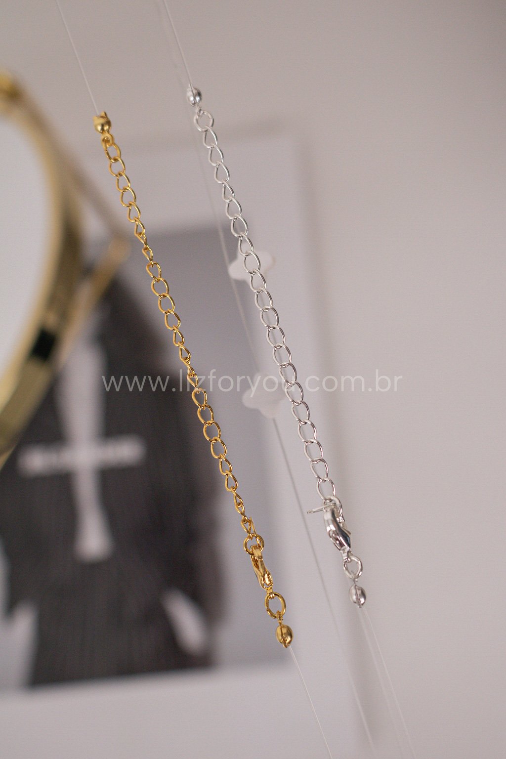 Colar Nylon Trevo Madre Pérola