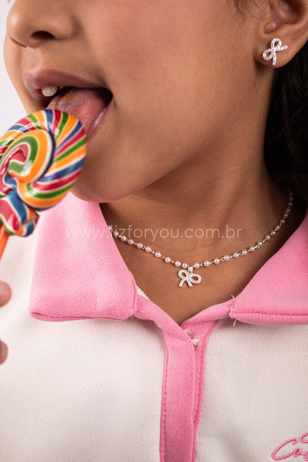 Colar Laço Pérolas Infantil 