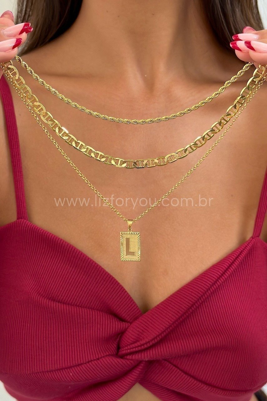 Colar Letra Medalha
