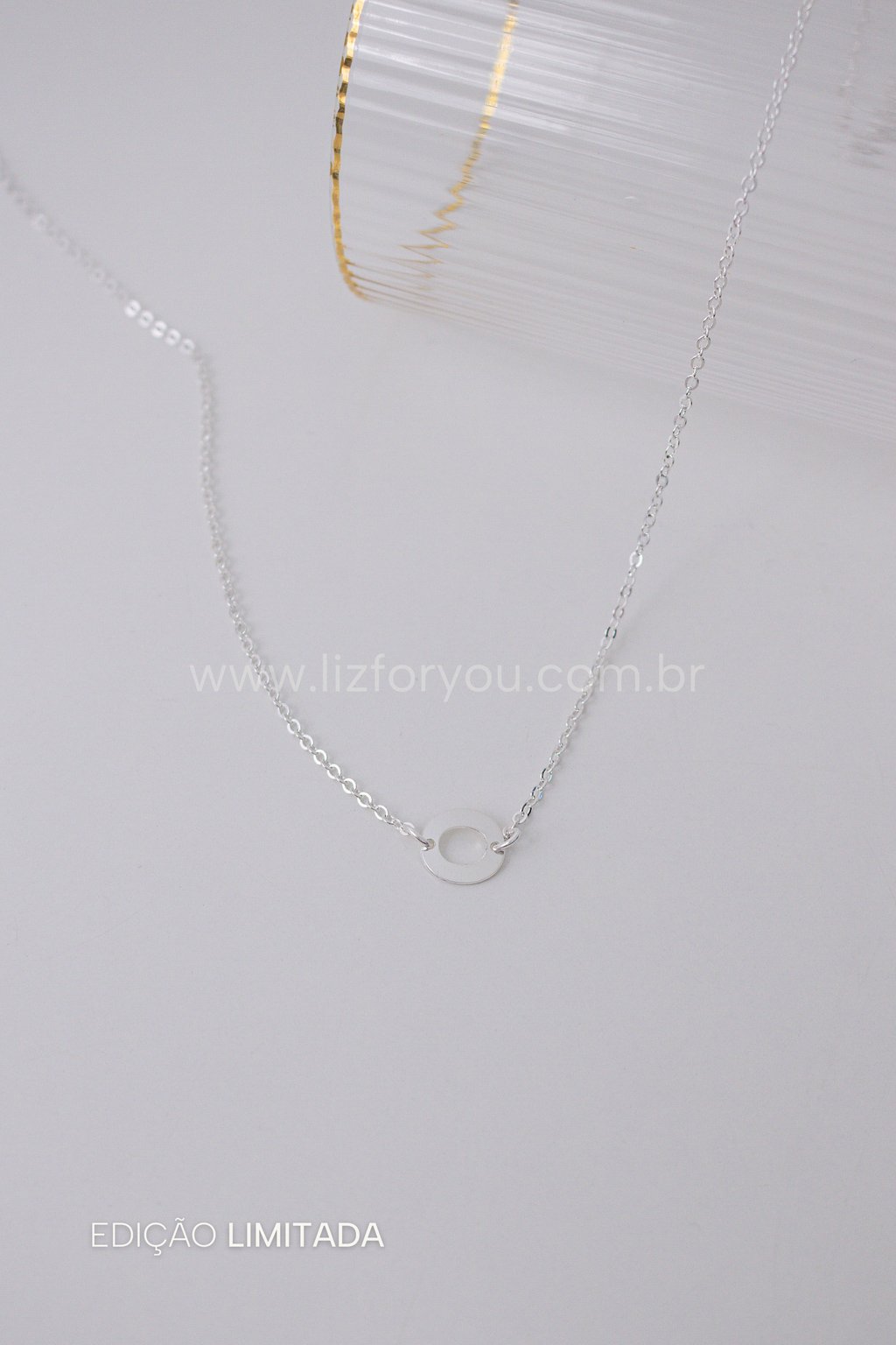 Colar Letra Minimal