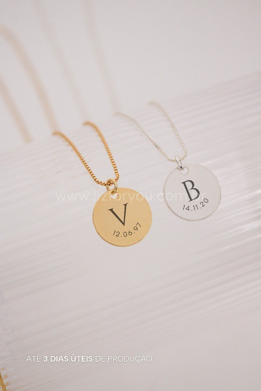 Colar Medalha Personalizável Inicial + Data