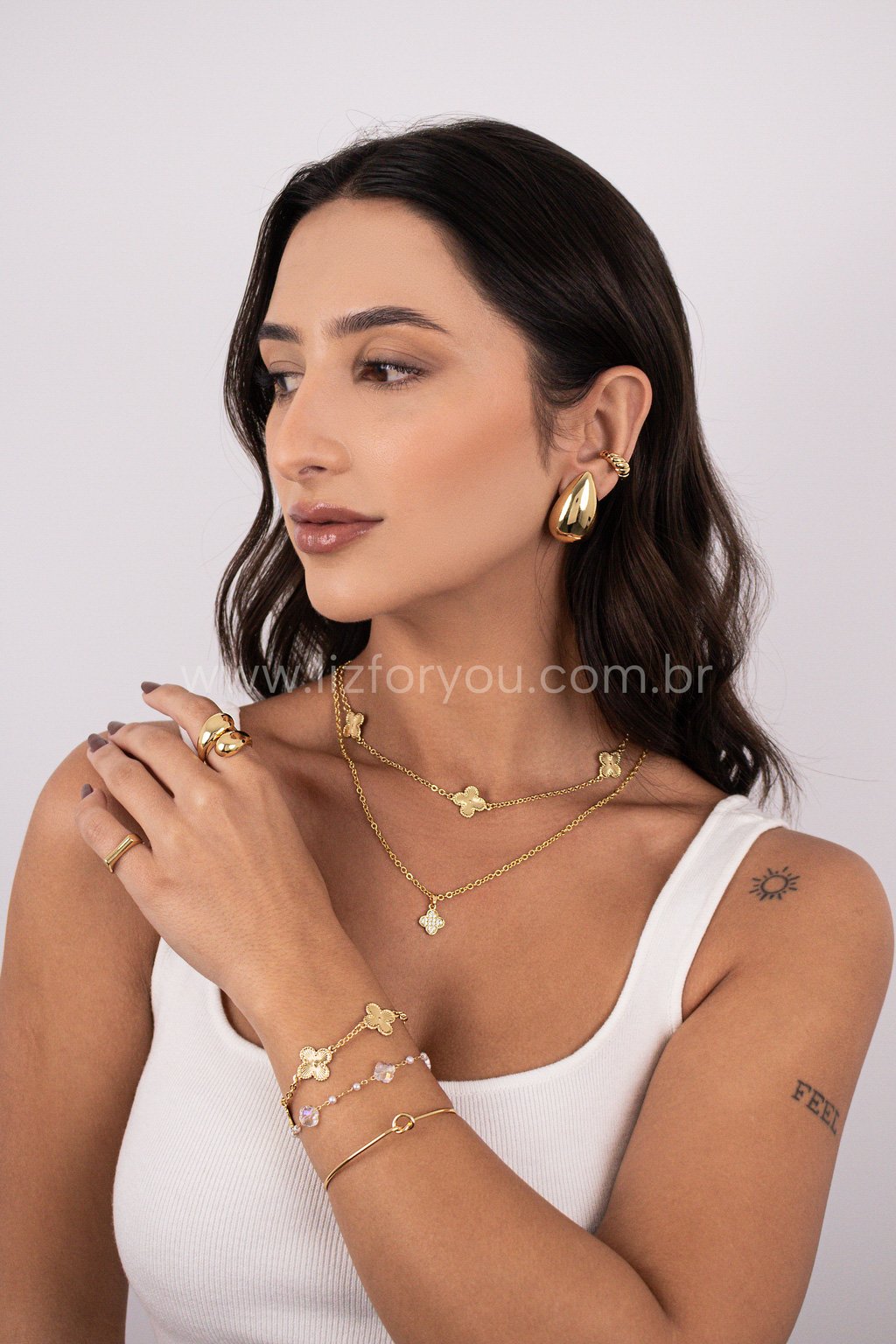 Colar Mini Trevo Cravejado 