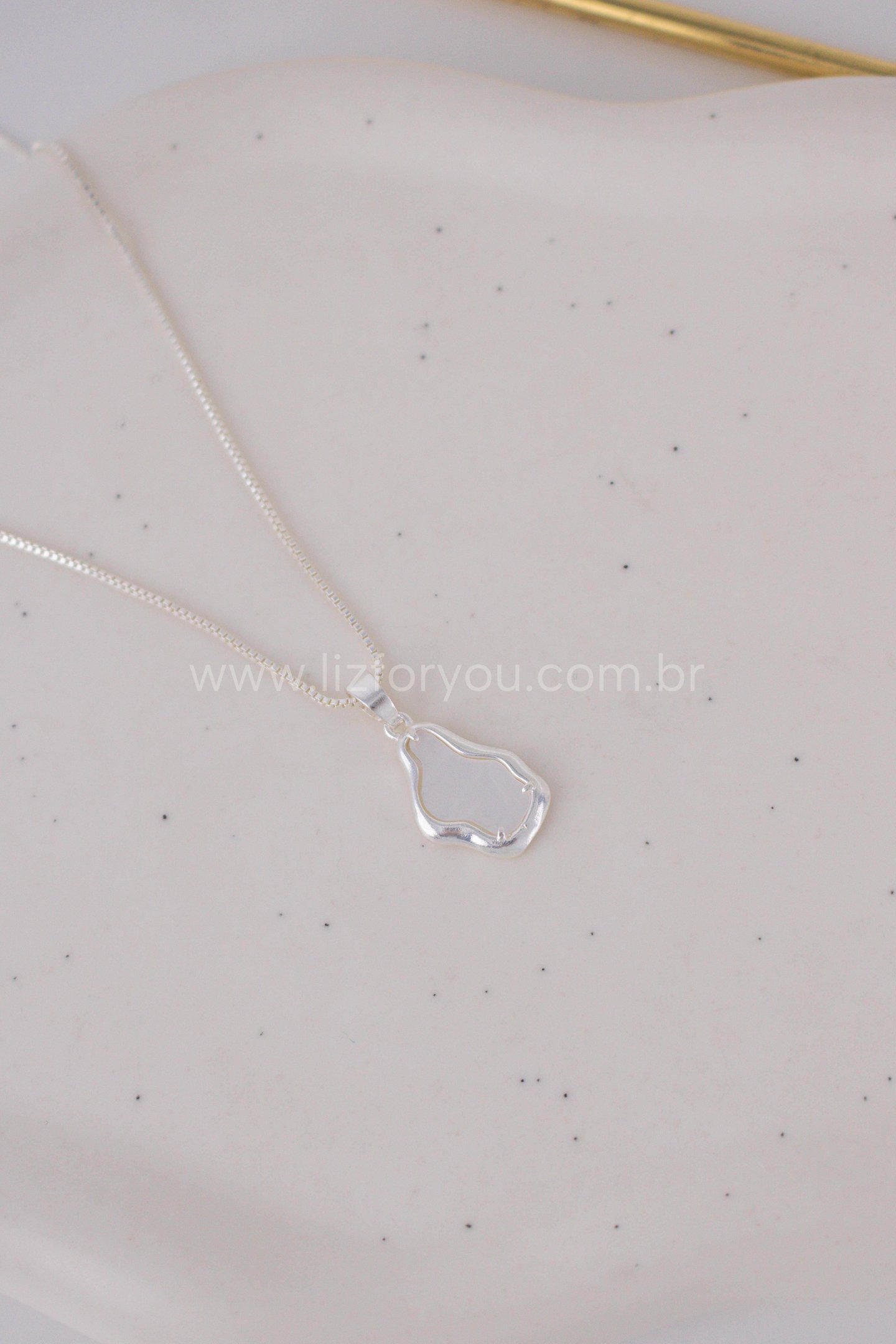 Colar Organic White