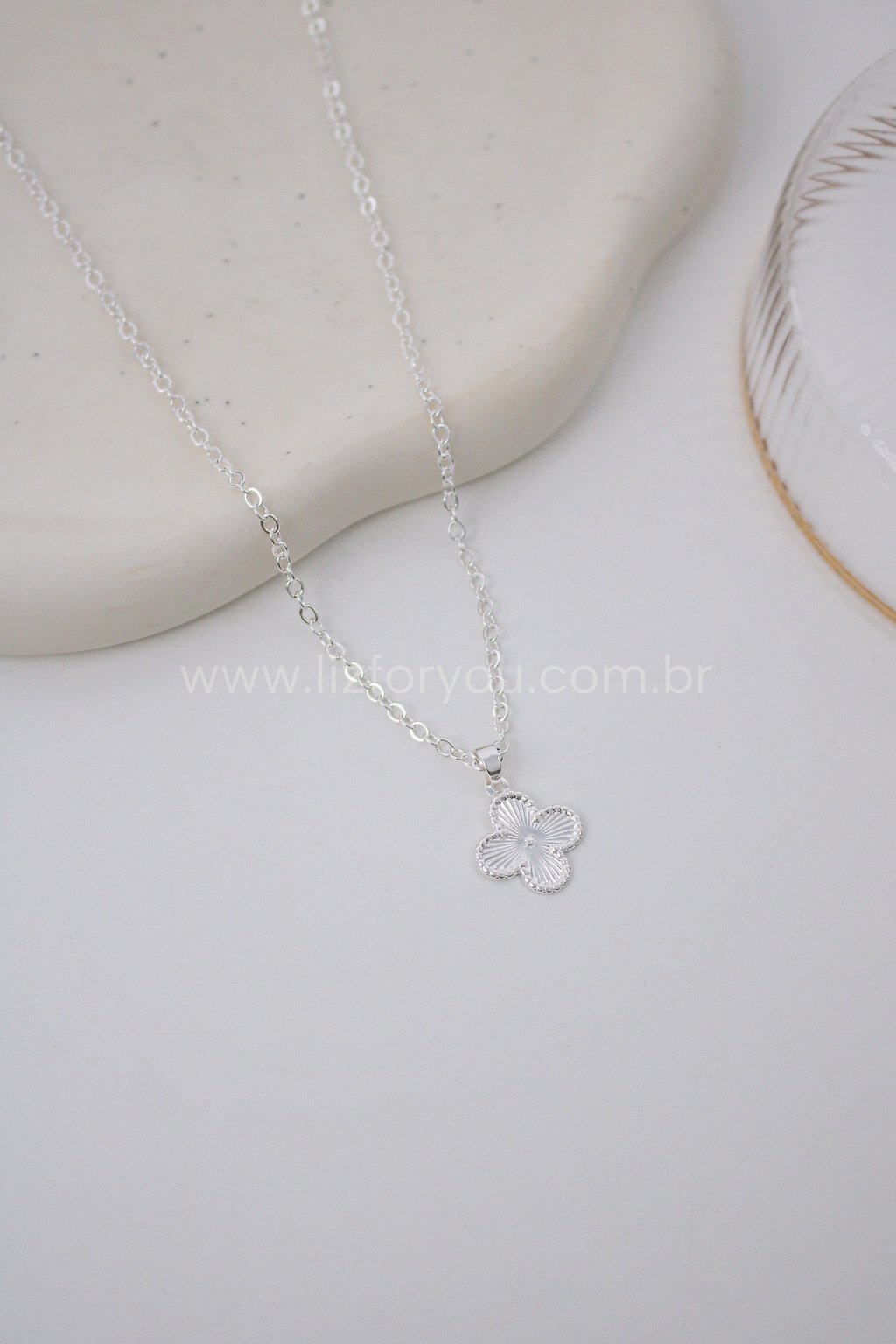 Colar Pingente Lucky