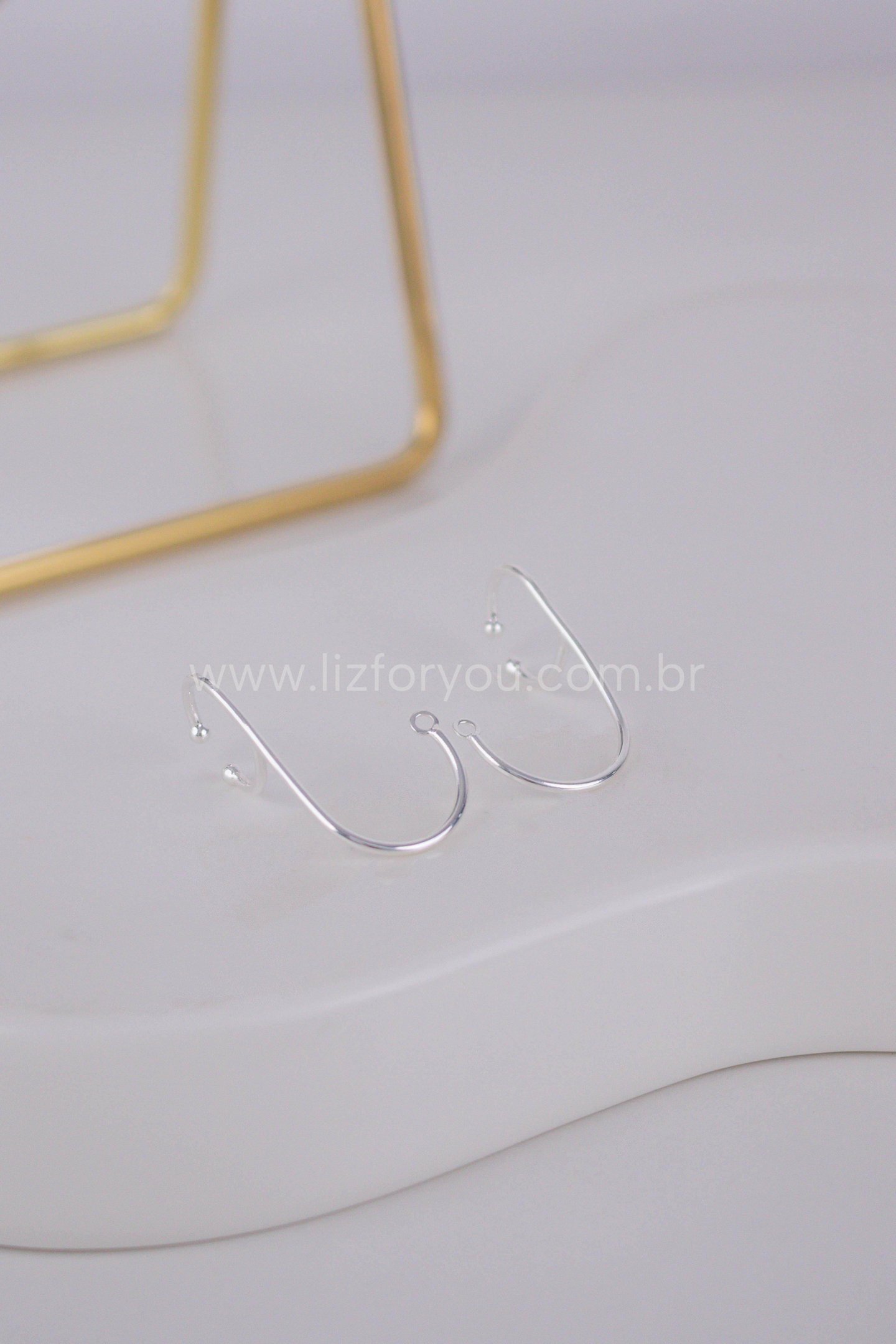 Fio para Brinco com Encaixe na Tarraxa