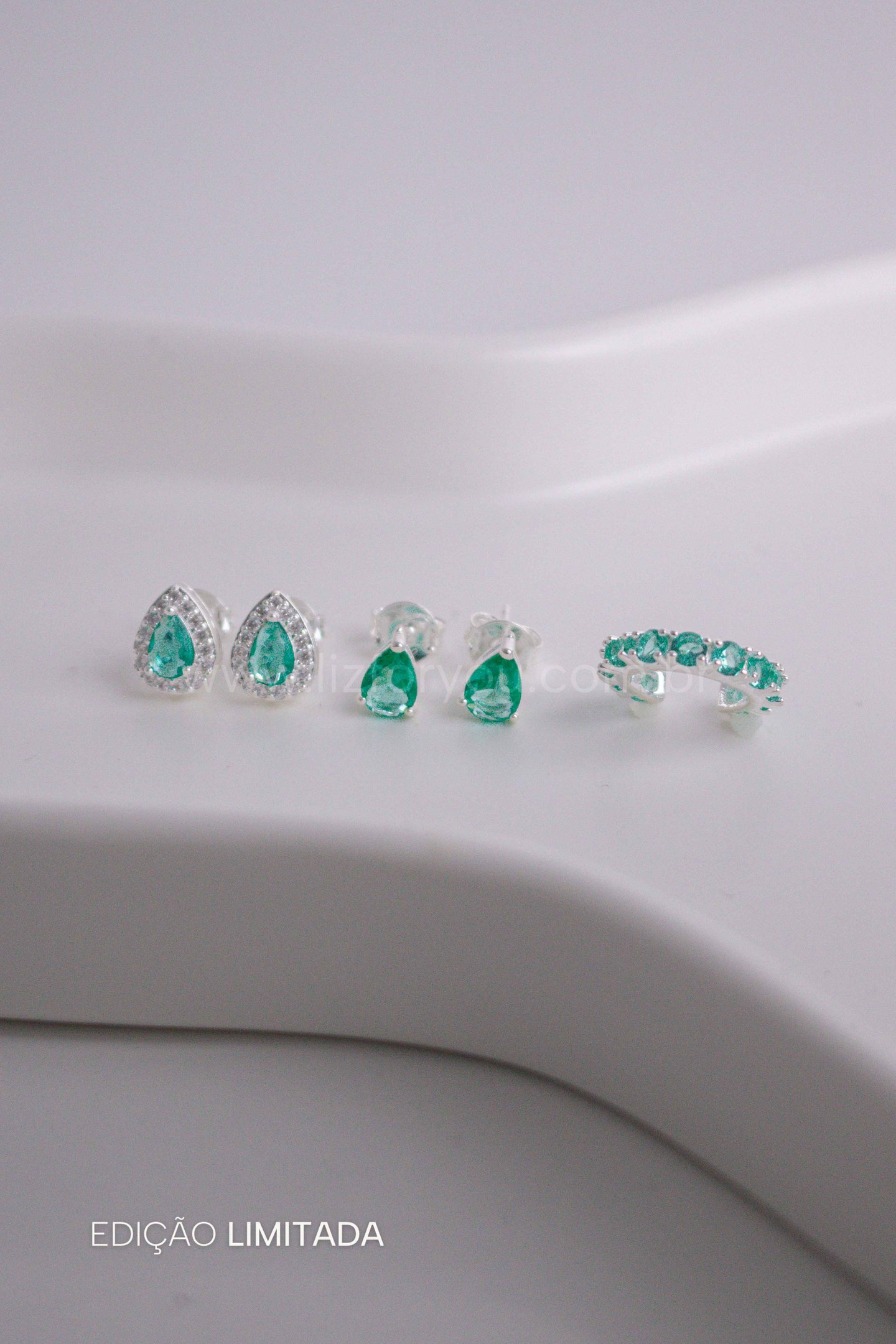 Kit de Brinco + Piercing Gota Colors