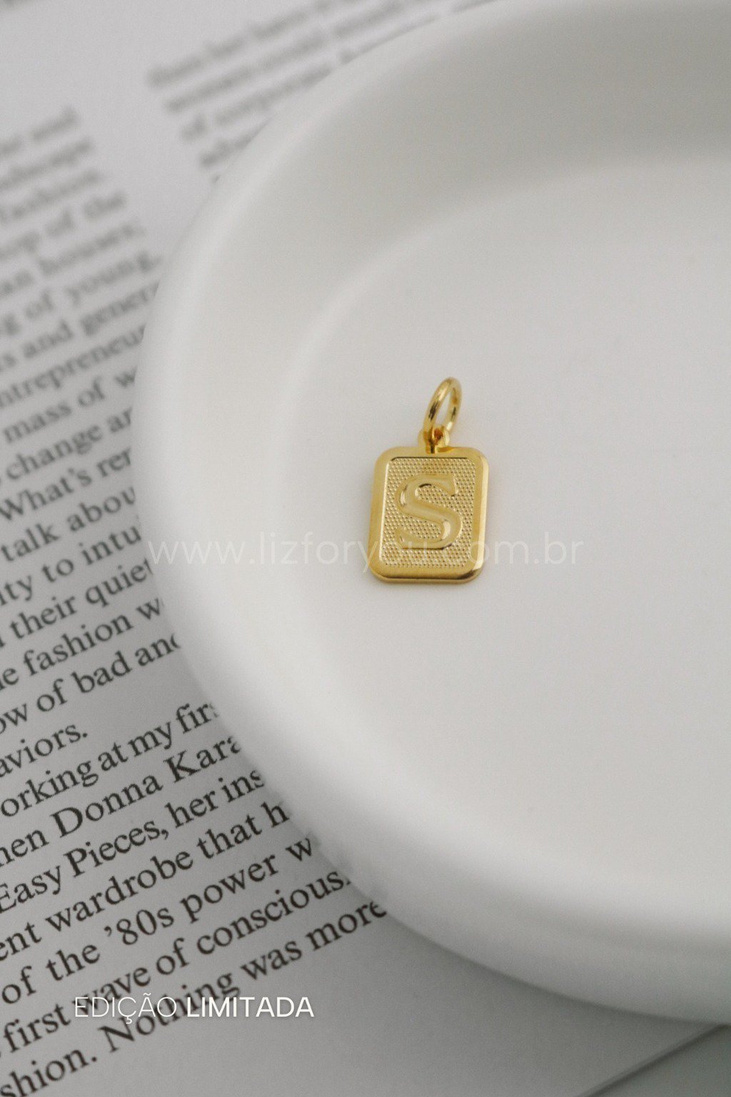 Pingente Letra Medalha