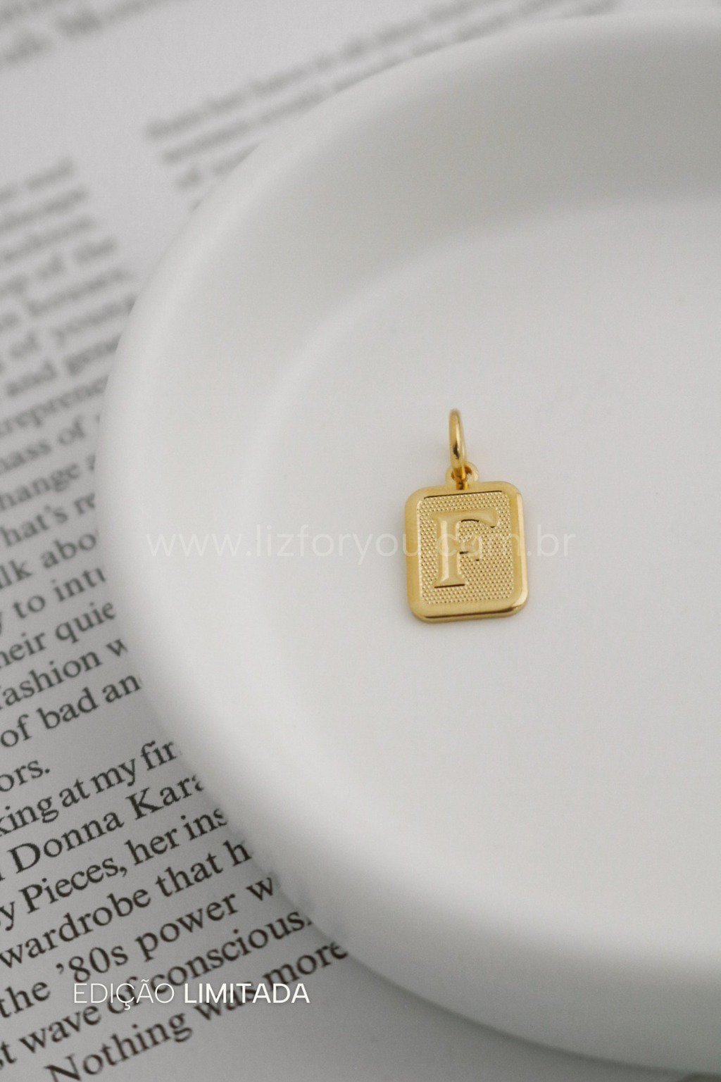 Pingente Letra Medalha