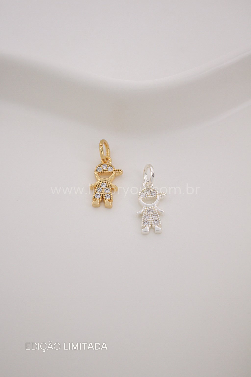 Pingente Little Boy Cravejado 