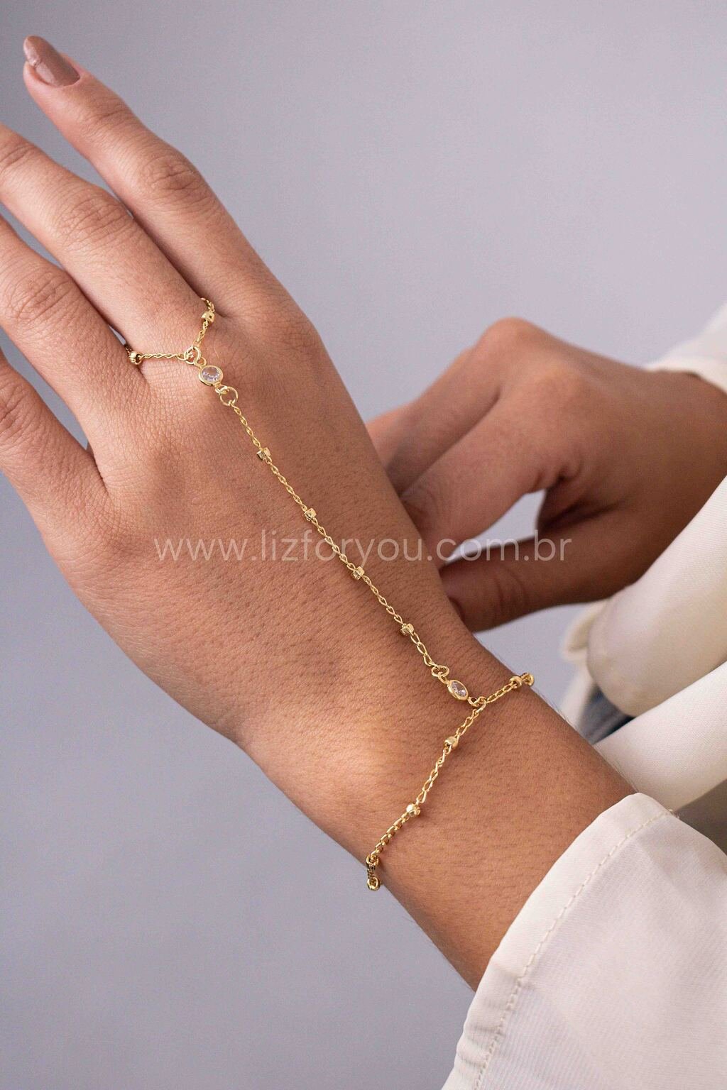 Pulseira de Mão Aisha