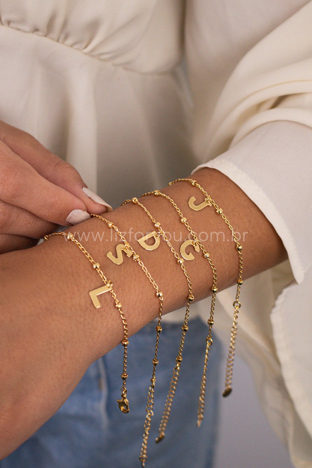 Pulseira Letra Minimal