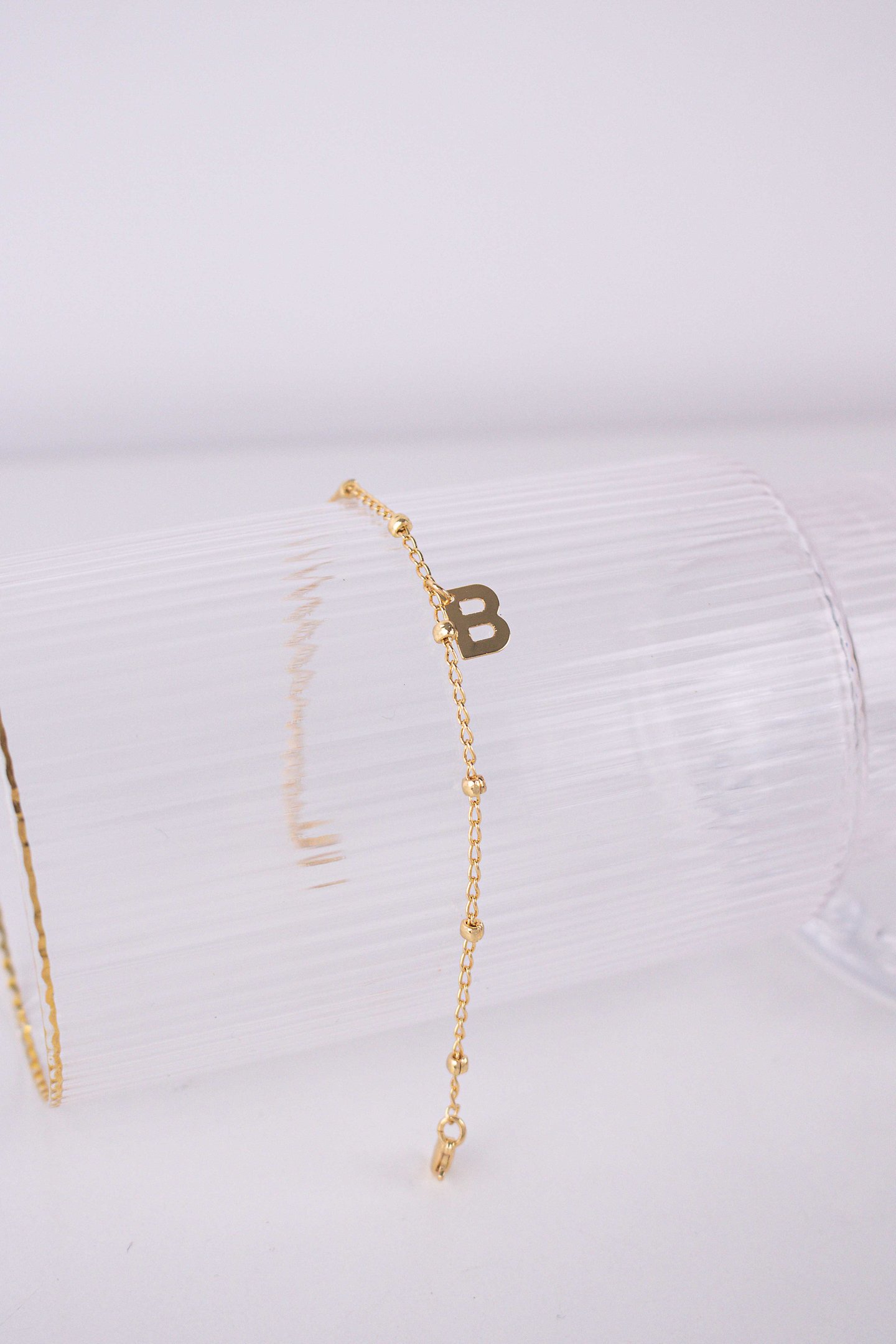 Pulseira Letra Minimal