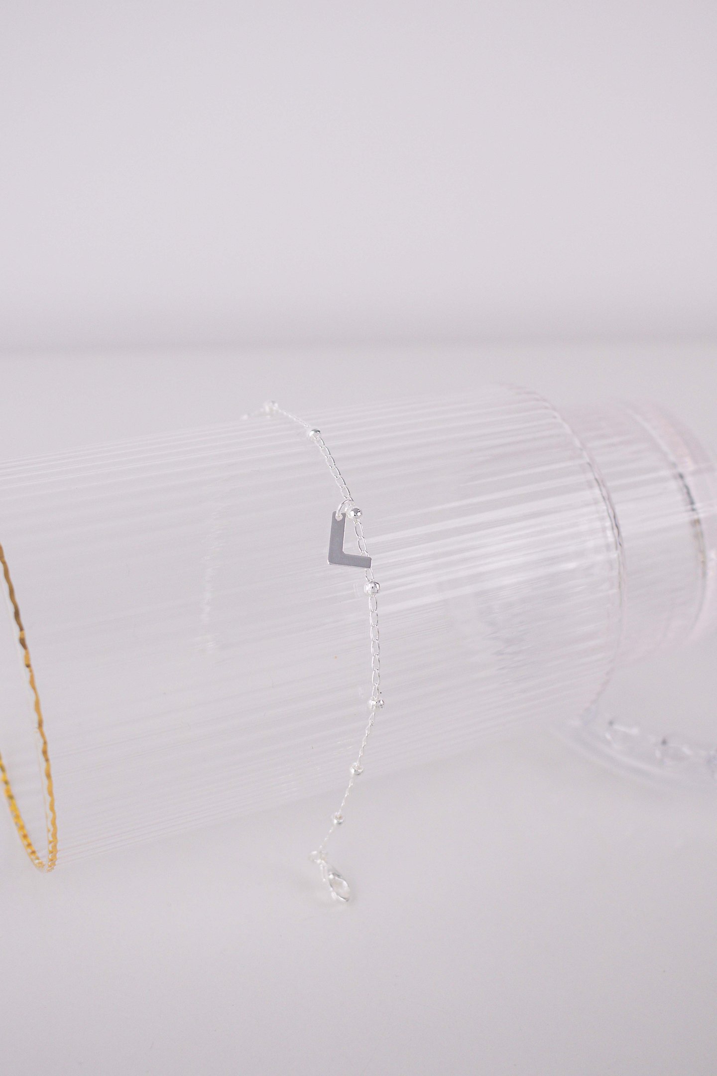 Pulseira Letra Minimal
