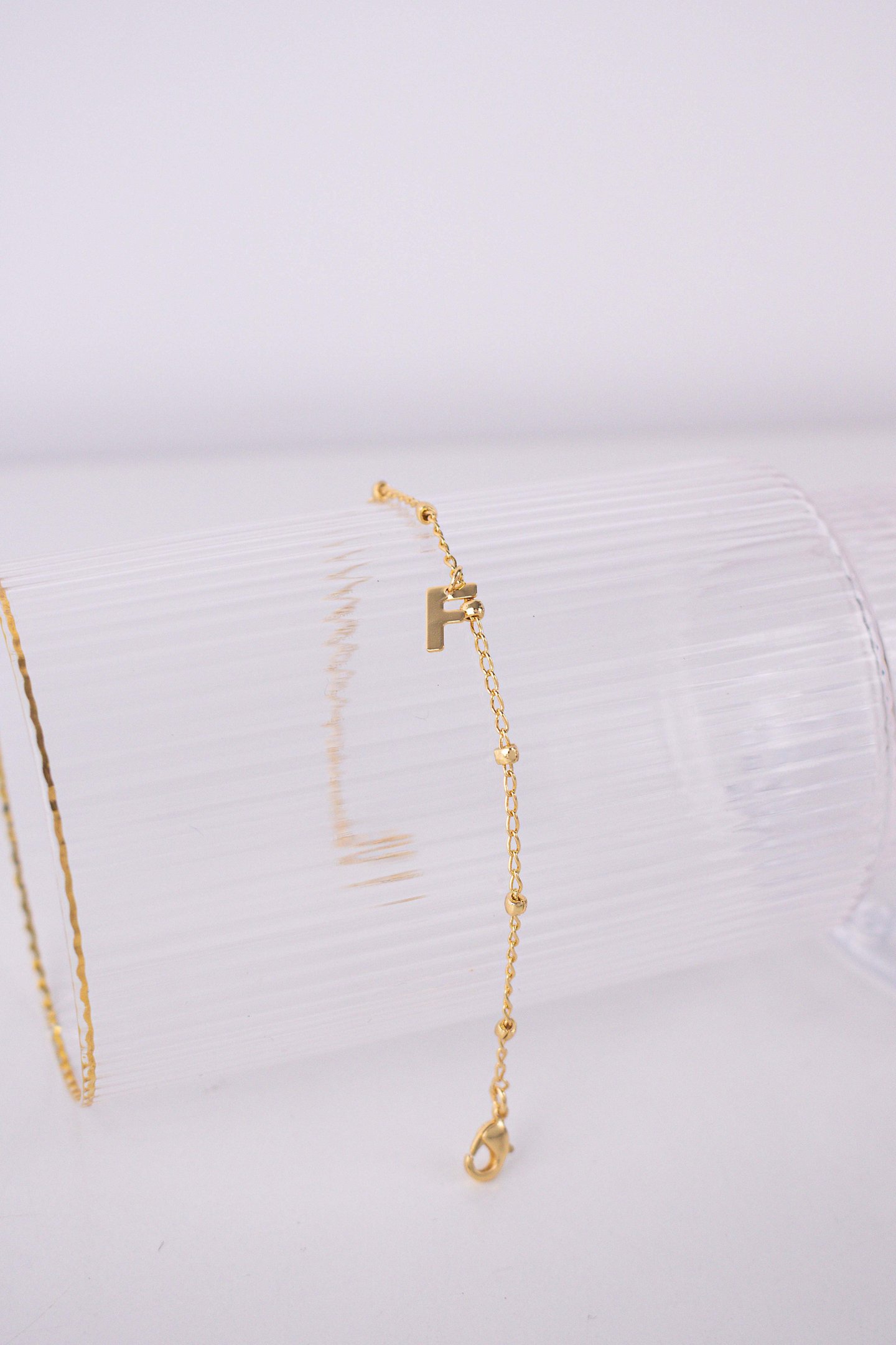 Pulseira Letra Minimal
