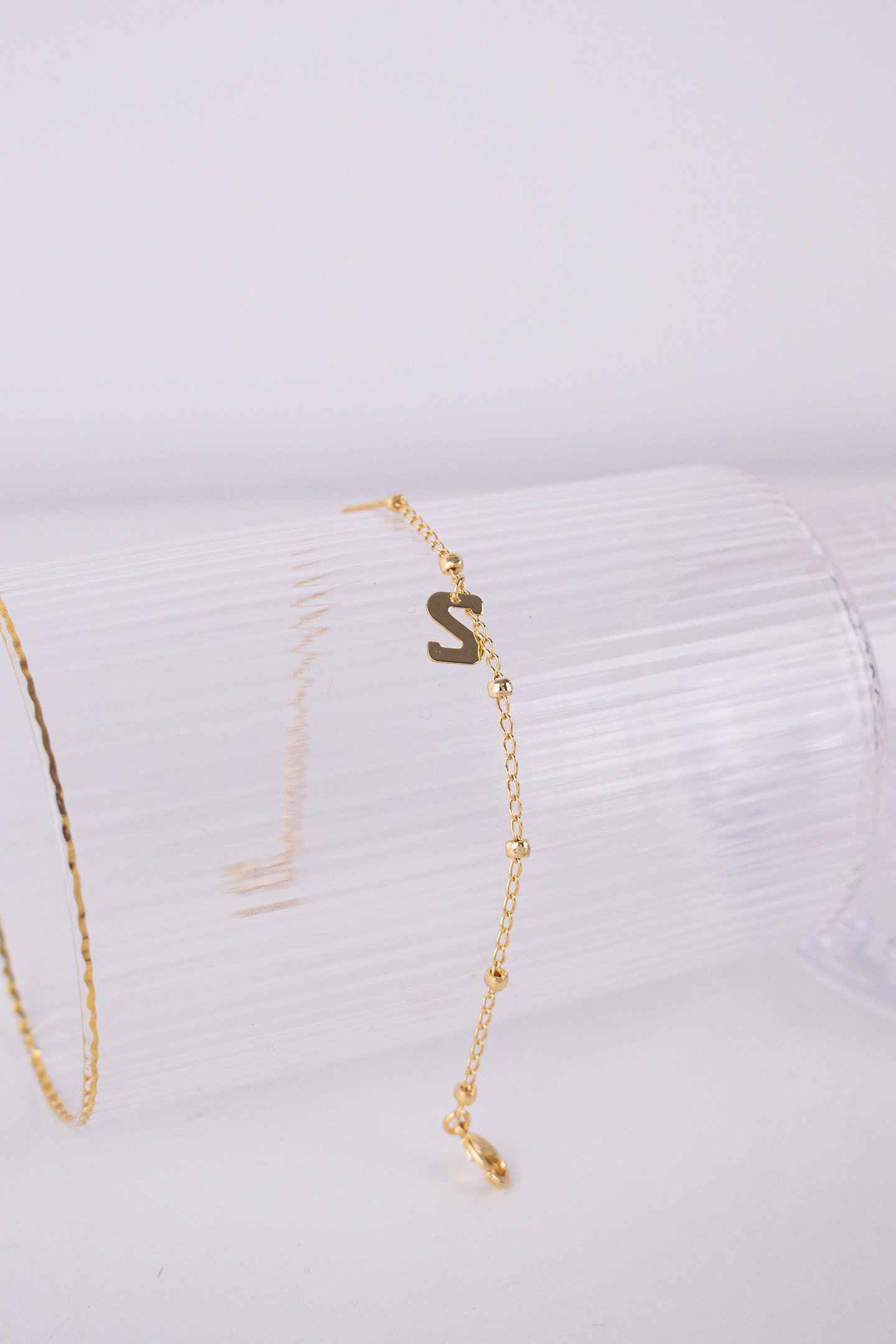 Pulseira Letra Minimal