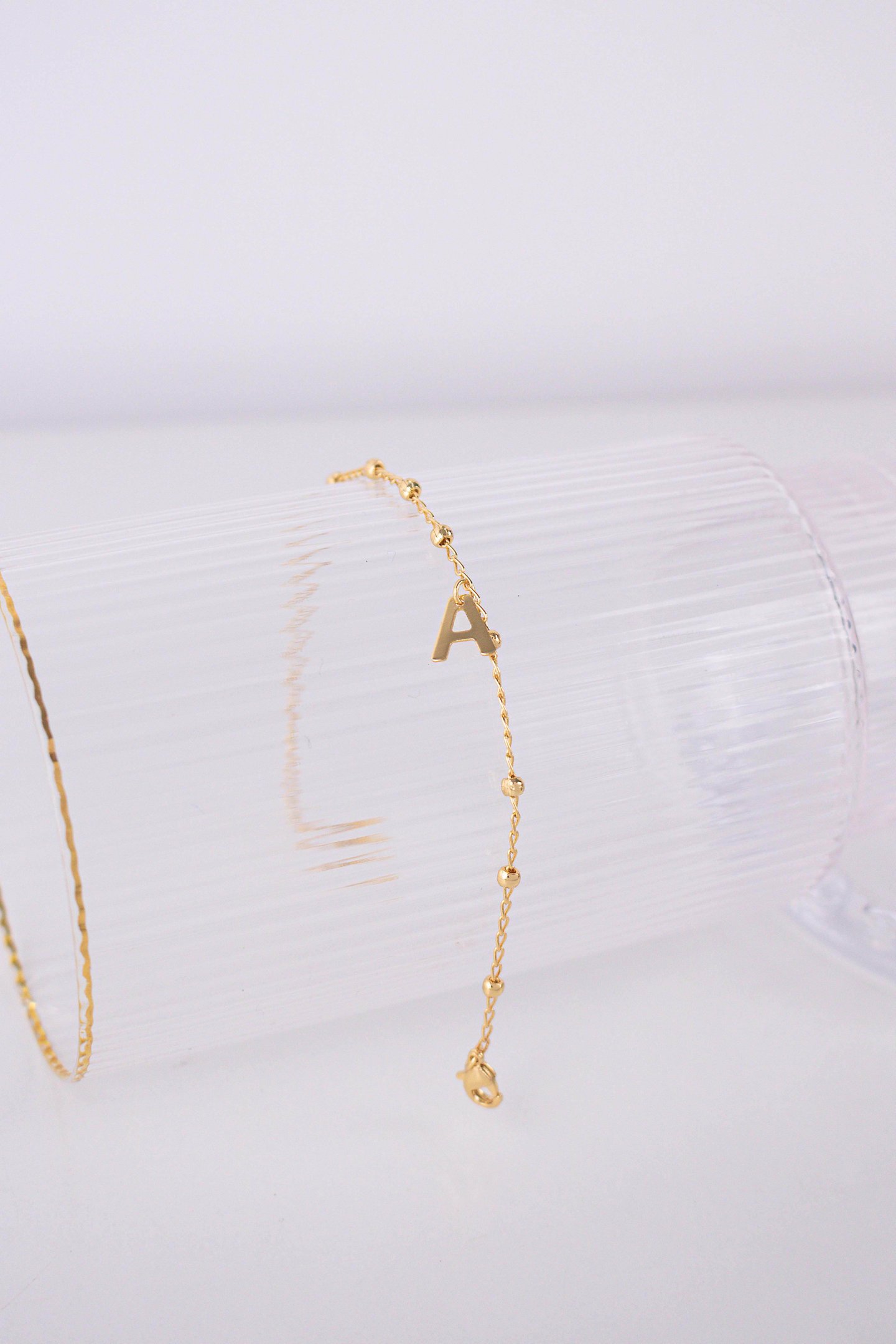 Pulseira Letra Minimal