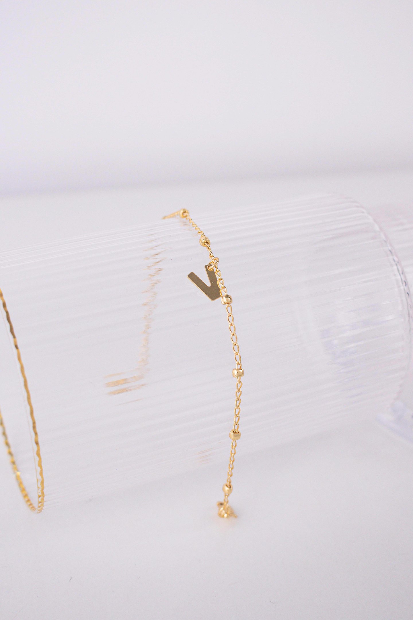 Pulseira Letra Minimal