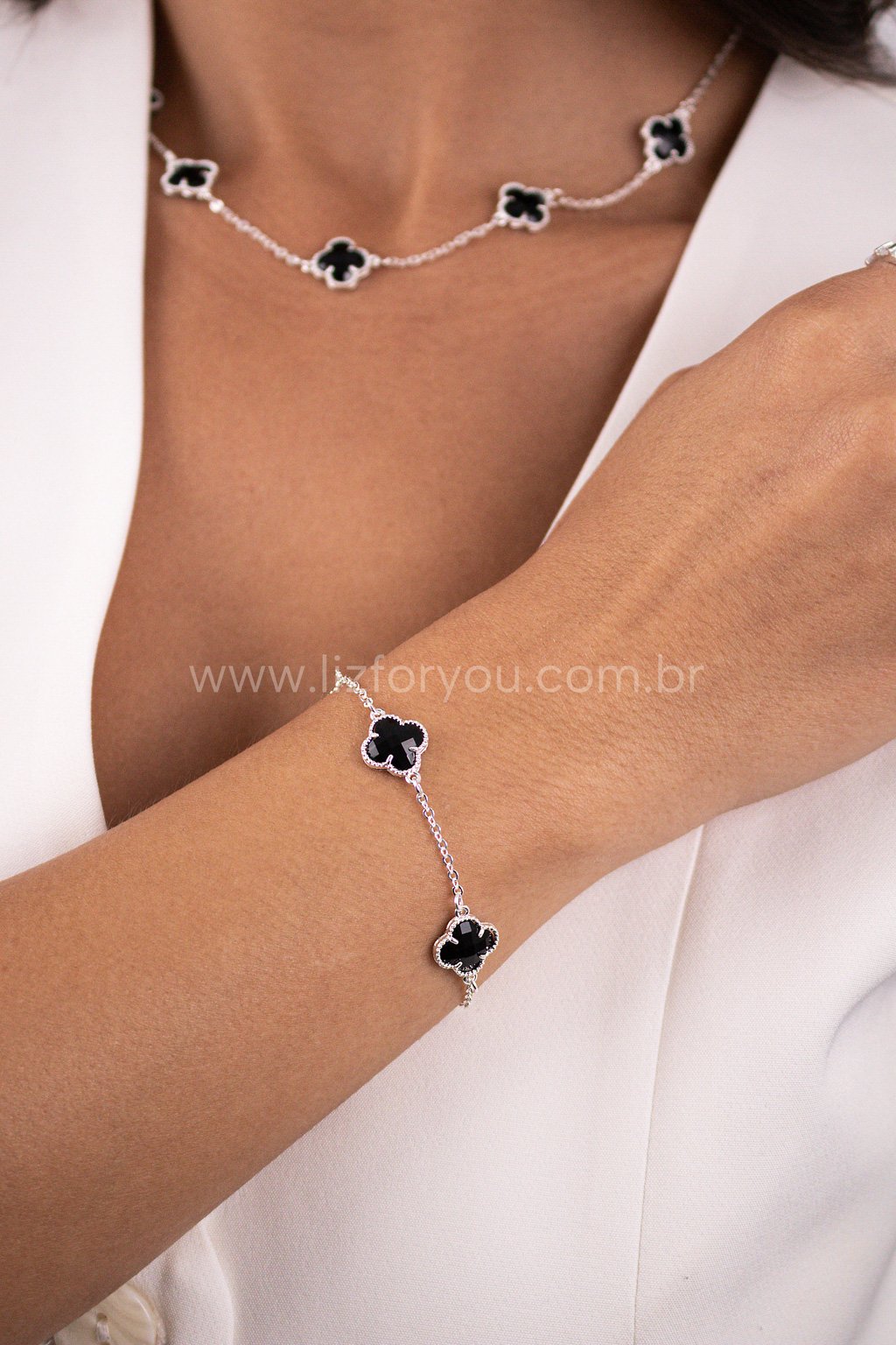 Pulseira Trevo Black