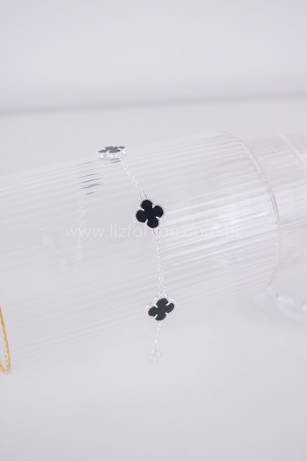 Pulseira Trevo Black Lia 