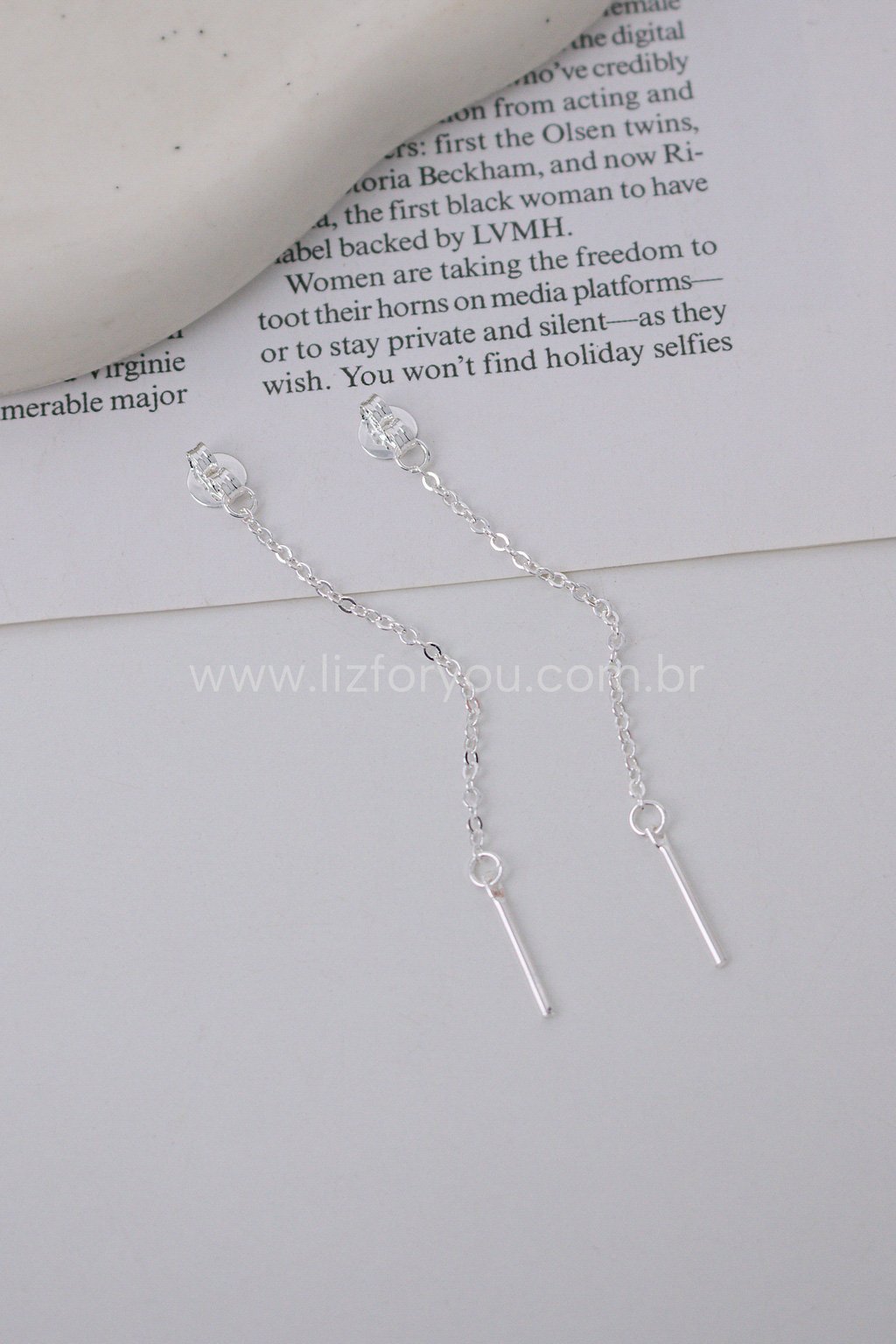 Tarraxa Ear Pendant